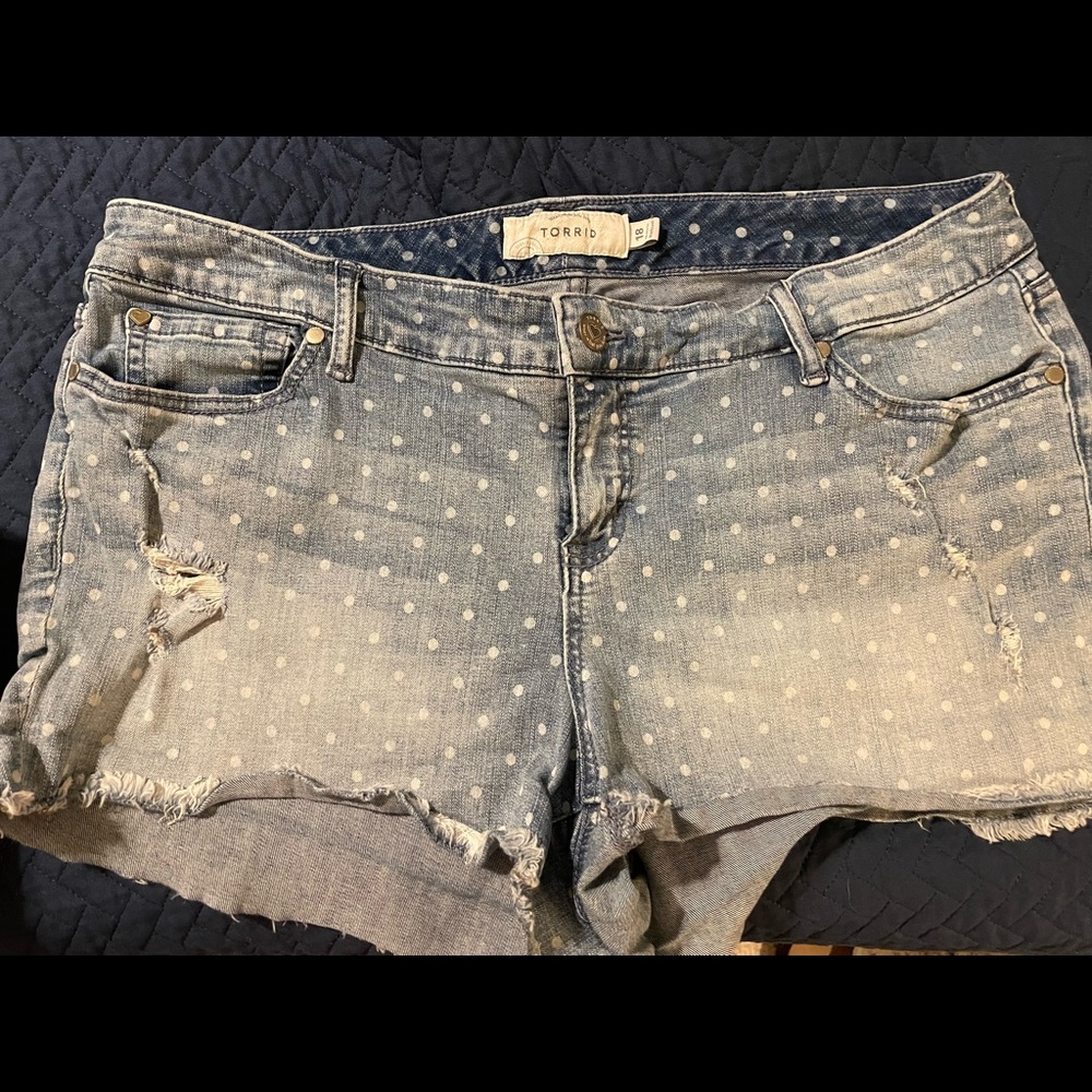 COPY - Torrid size 18 shorts
